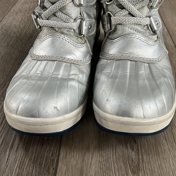 SOREL x Disney Frozen Torfino II Shearling Waterproof Boot Silver - Picture 3 of 11